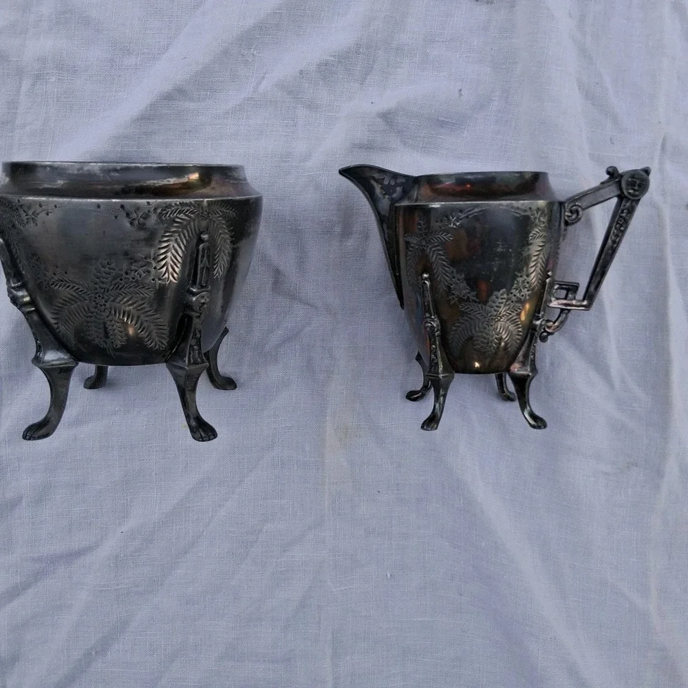 Antique Victorian Meriden Brittania Lion Footed Creamer Sugar Silverplate 1877